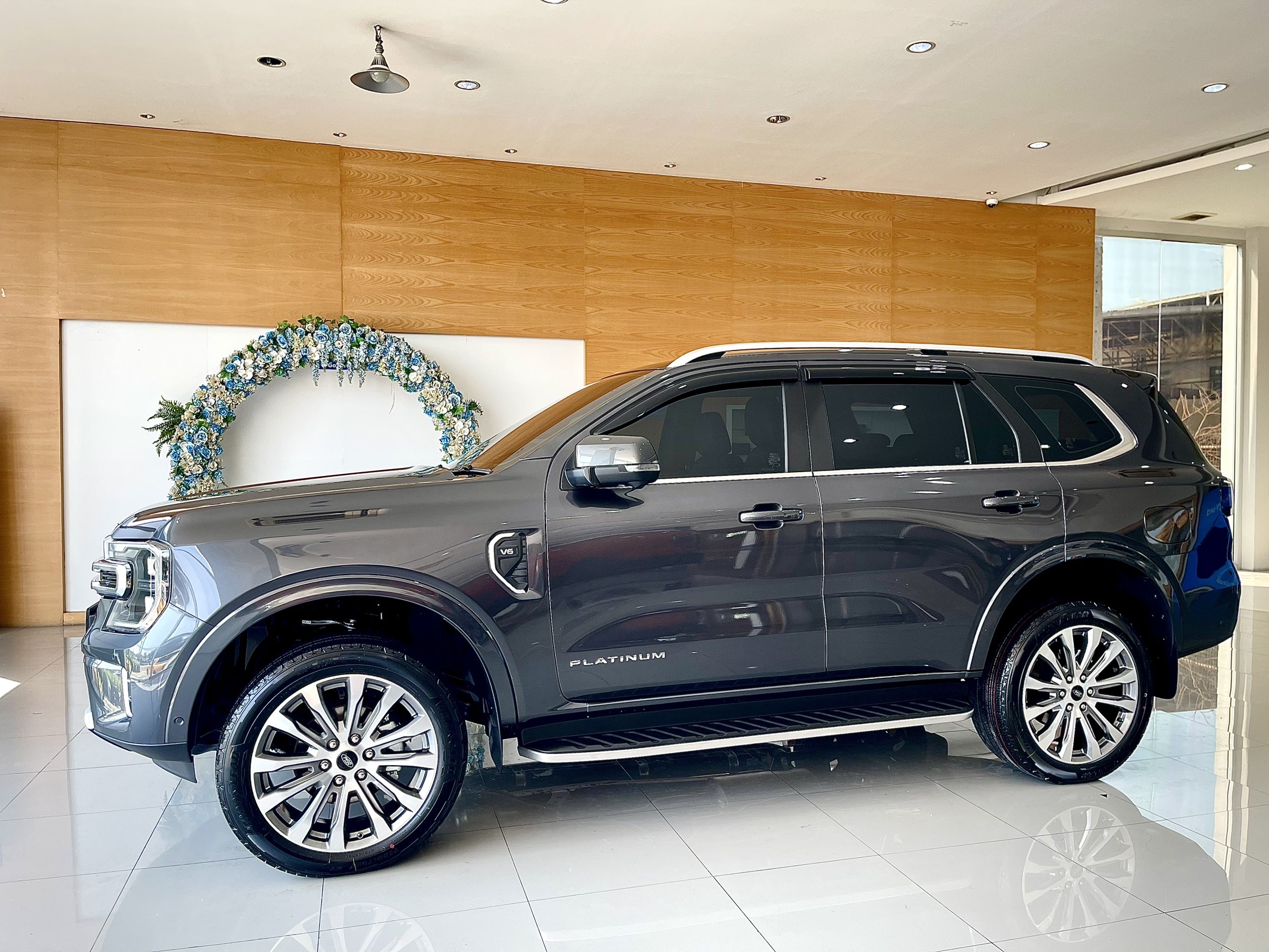 ส่งมอบ ส่งมอบรถ Ford Everest Platinum 3.0L V.6 ภาพที่ 9 จาก Fordgoodpro