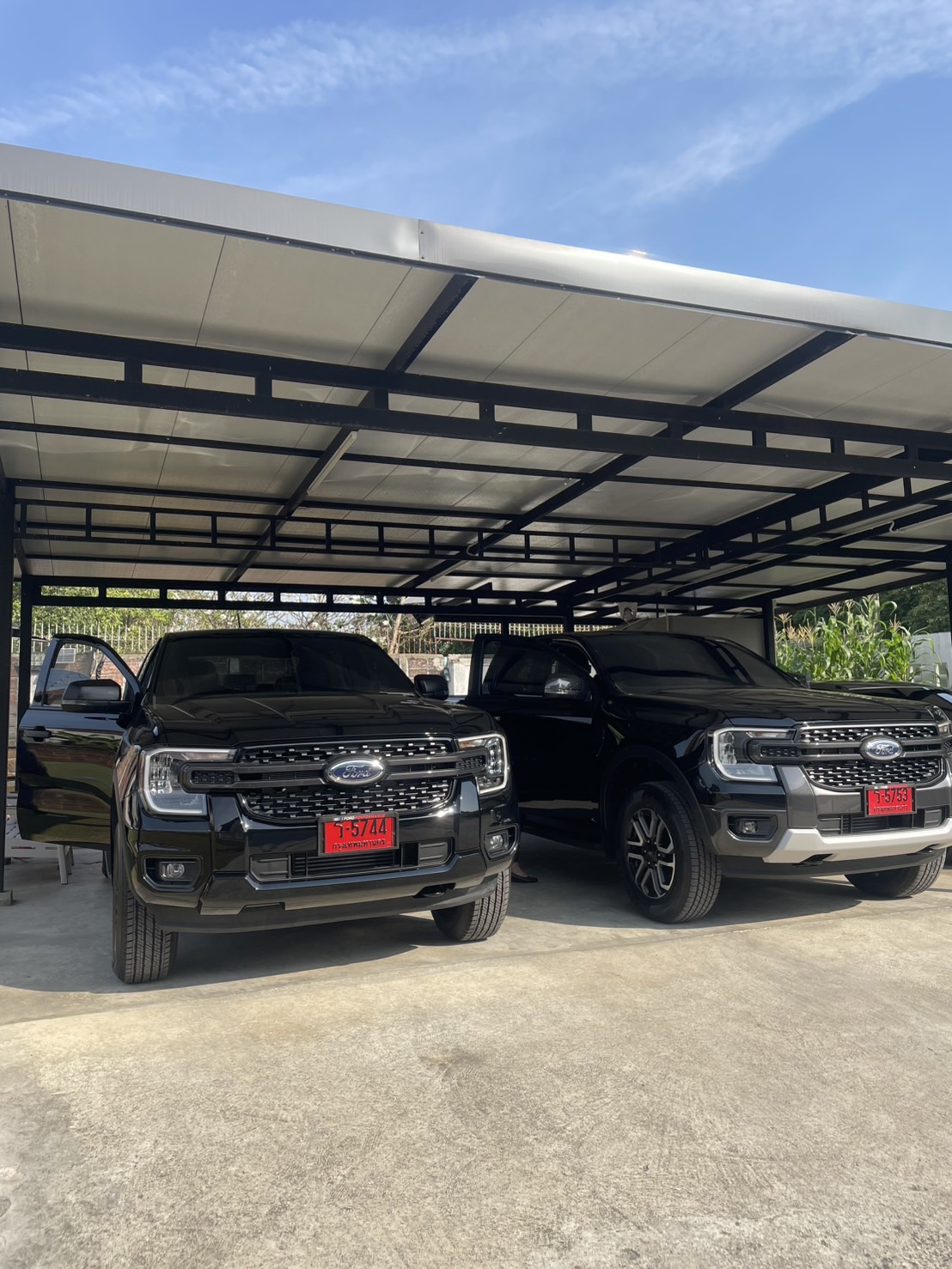 ส่งมอบ ส่งมอบรถ 2 รุ่น Ranger XLS / Sport ภาพที่ 2 จาก Fordgoodpro